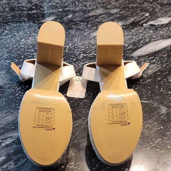 BRAND NEW MUDD CHUNKY PLATFORM ROUND-TOE HEEL STUDDED SANDALS - Picture 11 of 14